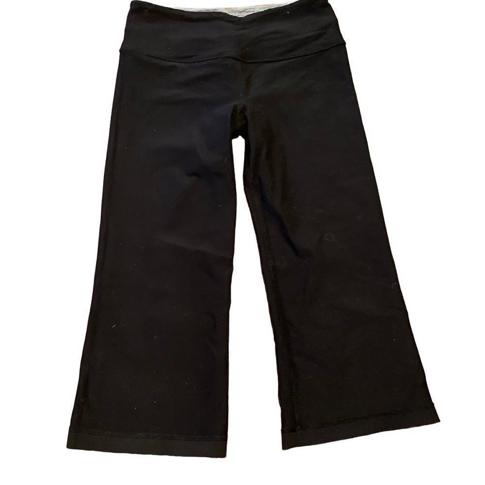 Lululemon Groove Crop Black / Wee Are From Space Coal Fossil / Fossil Size 4 - Picture 6 of 10